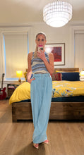 Load image into Gallery viewer, Slvls Sweater - Indigo
