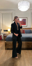 Load image into Gallery viewer, Striped straight blazer - Black
