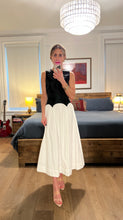 Load image into Gallery viewer, SHAPELL FLARED SKIRT DRESS - BLK/WHT

