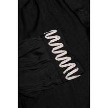 Load image into Gallery viewer, applique popover blouse - black
