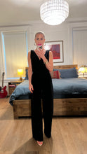 Load image into Gallery viewer, Surplice Culotte jumpsuit - Black
