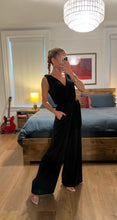Load image into Gallery viewer, Surplice Culotte jumpsuit - Black
