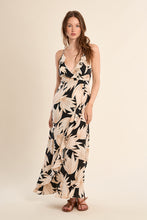 Load image into Gallery viewer, Long print dress - Leaf BW
