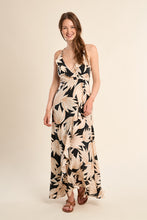 Load image into Gallery viewer, Long print dress - Leaf BW
