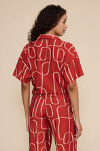 Load image into Gallery viewer, Short sleev tie top - Brick red
