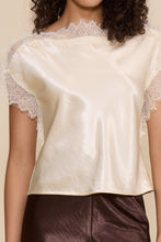 Load image into Gallery viewer, Lace trim Top - Ivory
