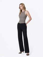 Load image into Gallery viewer, Hi Rise slim wide jeans - Black
