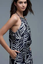 Load image into Gallery viewer, Slvls Halter Top - Navy/white
