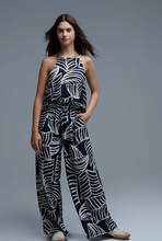 Load image into Gallery viewer, Slvls Halter Top - Navy/white
