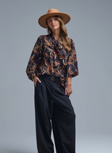Load image into Gallery viewer, Abstract print bow blouse - Blk / Rust
