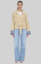 Load image into Gallery viewer, Short trench W detail sleeve - Khaki
