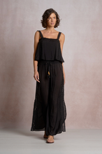 Load image into Gallery viewer, FLOWY TANK TOP - BLACK

