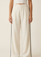 Load image into Gallery viewer, white trousers w zigzag detail - wht/nvy
