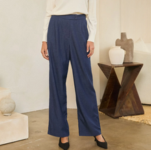 Load image into Gallery viewer, Wide leg pleated denim - Denim
