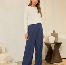 Load image into Gallery viewer, Wide leg pleated denim - Denim
