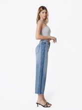 Load image into Gallery viewer, Tow tone barrel jeans - Bold
