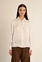 Load image into Gallery viewer, Satin Cropped Top - Offwhite
