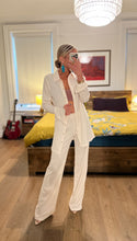 Load image into Gallery viewer, Textured pants - Cream
