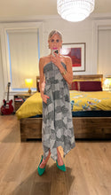 Load image into Gallery viewer, Halter handkerchief Dress - Black combo
