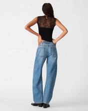 Load image into Gallery viewer, Lace sweater Top - Black
