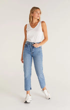 Load image into Gallery viewer, Soft v neck Top - White
