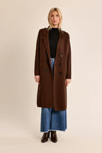 Load image into Gallery viewer, Long blazer coat - Chocolate
