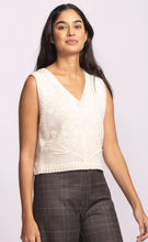 Load image into Gallery viewer, Villa vest - white

