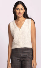 Load image into Gallery viewer, Villa vest - white
