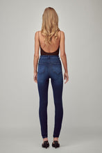 Load image into Gallery viewer, High rise jeans - Dark

