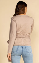 Load image into Gallery viewer, Side tie Sweater - Beige
