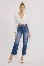 Load image into Gallery viewer, Belted Paperbag pants - Medium

