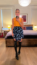 Load image into Gallery viewer, Polkadot Skirt - Blue
